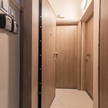 Apartament House Two